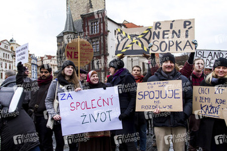 Gegendemo zur Demonstration gegen Islamisierung, Prag