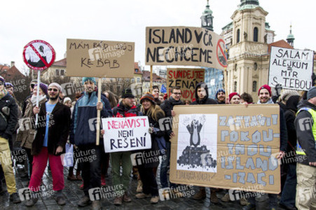 Gegendemo zur Demonstration gegen Islamisierung, Prag