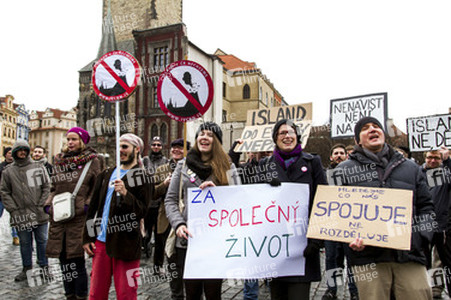 Gegendemo zur Demonstration gegen Islamisierung, Prag