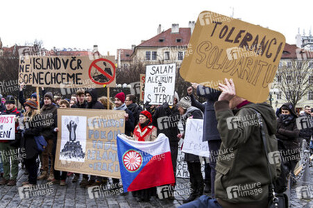 Gegendemo zur Demonstration gegen Islamisierung, Prag