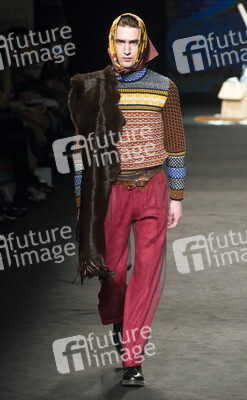 Manuel Bolano Fashion Show, 080 Barcelona Fashion Week