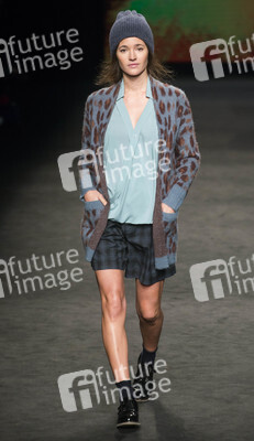 Yerse Fashion Show, 080 Barcelona Fashion Week