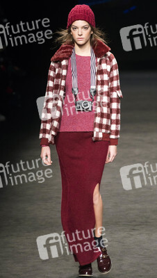 Yerse Fashion Show, 080 Barcelona Fashion Week