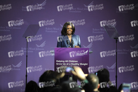 Michelle Obama besucht High School, New York