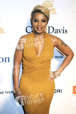 Pre-Grammy Gala 2015, Beverly Hills