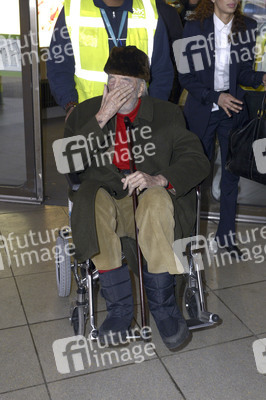 Anlunft von Christopher Lee in Berlin Tegel