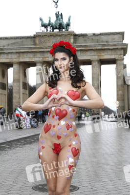 Micaela Schäfer zum Valentinstag, Berlin