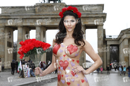Micaela Schäfer zum Valentinstag, Berlin
