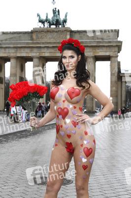 Micaela Schäfer zum Valentinstag, Berlin