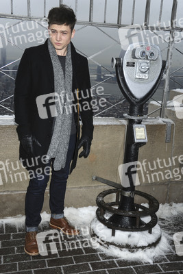 Taron Egerton auf dem Empire State Building, New York