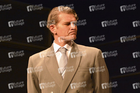'Die Rede des Königs' Theateraufführung, Neustadt