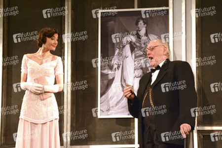 'Die Rede des Königs' Theateraufführung, Neustadt