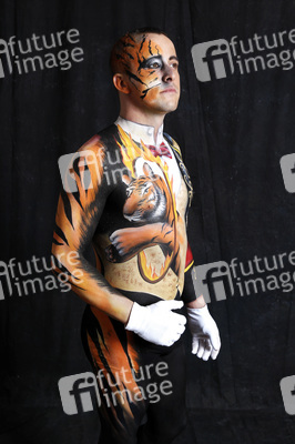 Zirkus / Circus Body Painting