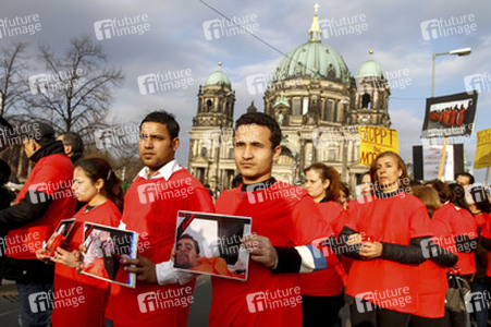 Gedenkdemo für die vom IS ermordeten ägyptischen Christen, Berlin