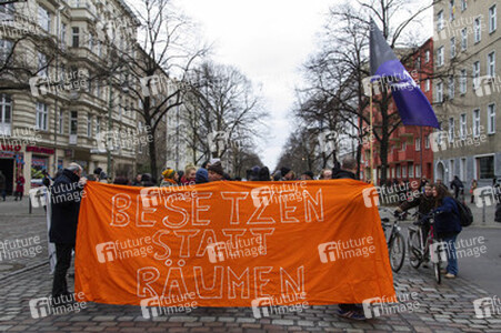 Demo gegen die Zwangsräumung der Beermannstraße sowie den Ausbau der A100, Berlin