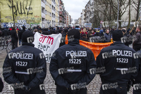 Demo gegen die Zwangsräumung der Beermannstraße sowie den Ausbau der A100, Berlin