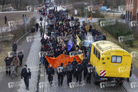Demo gegen die Zwangsräumung der Beermannstraße sowie den Ausbau der A100, Berlin
