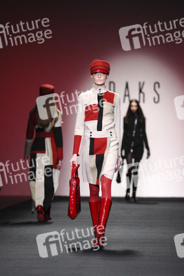 DAKS Fashion Show, London Fashion Week