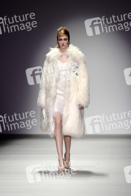 Holly Fulton Fashion Show, London Fashion Week