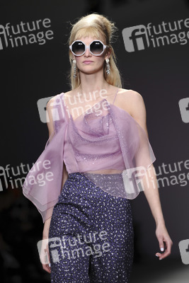 Holly Fulton Fashion Show, London Fashion Week