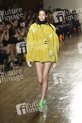 Fyodor Golan Fashion Show, London Fashion Week
