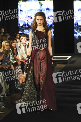 Gyunel Fashion Show, London Fashion Week