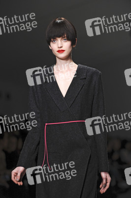 J. JS. Lee Fashion Show, London Fashion Week