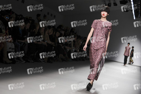 J. JS. Lee Fashion Show, London Fashion Week