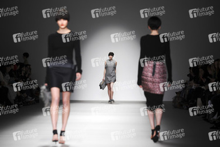 J. JS. Lee Fashion Show, London Fashion Week