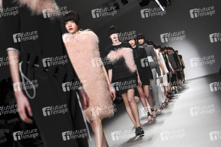 J. JS. Lee Fashion Show, London Fashion Week