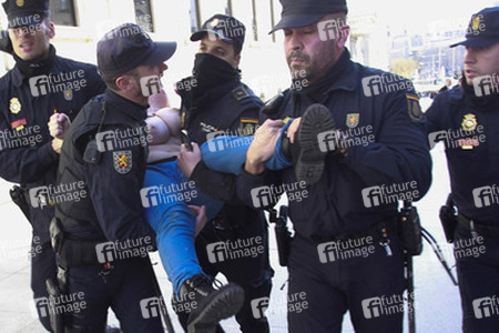 Femen Demo gegen Polizeistaatgesetz, Madrid