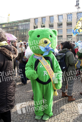 Kazaguruma-Demo zum 4. Jahrestag von Fukushima, Berlin
