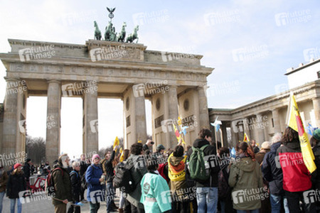 Kazaguruma-Demo zum 4. Jahrestag von Fukushima, Berlin