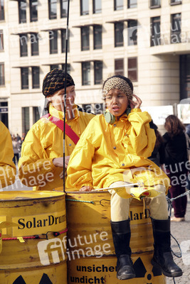 Kazaguruma-Demo zum 4. Jahrestag von Fukushima, Berlin