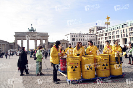 Kazaguruma-Demo zum 4. Jahrestag von Fukushima, Berlin