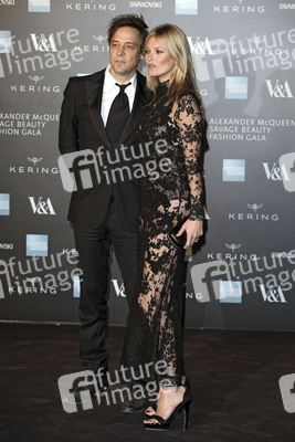Alexander McQueen: Savage Beauty Fashion Gala, London