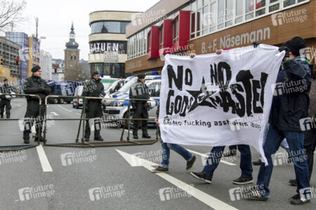 Demo gegen Rassismus, Salafisten und Pegida, Wuppertal