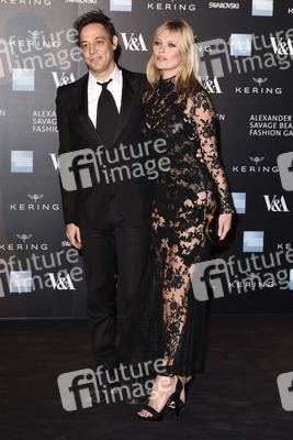 Alexander McQueen: Savage Beauty Fashion Gala, London