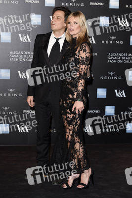 Alexander McQueen: Savage Beauty Fashion Gala, London