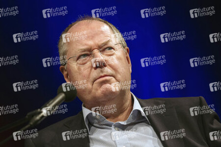 'Peer Steinbrück macht sich Sorgen' Lesing, Köln