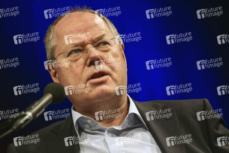 'Peer Steinbrück macht sich Sorgen' Lesing, Köln