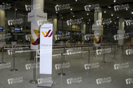 Flughafen Düsseldorf nach Flugzeugunglück