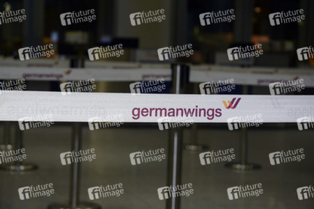 Flughafen Düsseldorf nach Flugzeugunglück
