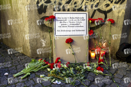 Gedenkkundgebung für Punker Thomas 'Schmuddel' Schulz, Dortmund