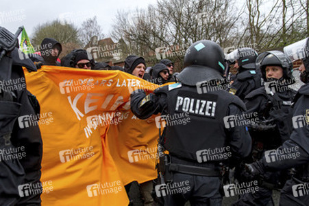 Gedenkkundgebung für Punker Thomas 'Schmuddel' Schulz, Dortmund