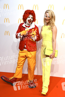 Grand Opening vom McDonald's Restaurant am Flughafen, Frankfurt