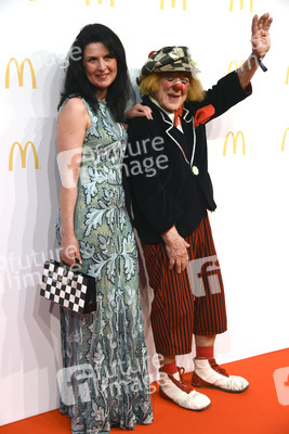 Grand Opening vom McDonald's Restaurant am Flughafen, Frankfurt