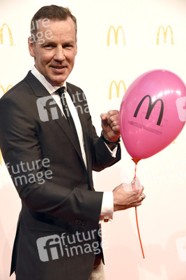 Grand Opening vom McDonald's Restaurant am Flughafen, Frankfurt