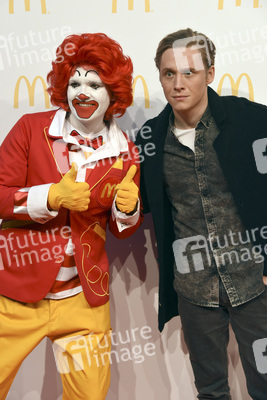 Grand Opening vom McDonald's Restaurant am Flughafen, Frankfurt