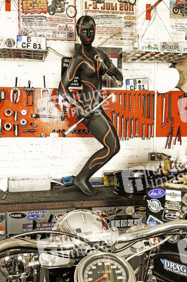 WORKING ART: Zweiradmechaniker / Motorcycle Mechanic